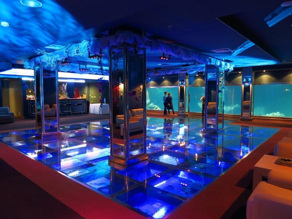 Caspian Riviera Grand Palace Hotel Ακτάου Εξωτερικό φωτογραφία The Blue Water Club