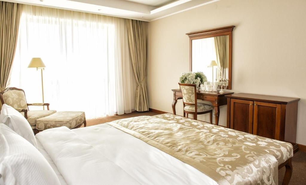 Caspian Riviera Grand Palace Hotel Ακτάου Εξωτερικό φωτογραφία A bedroom at the hotel
