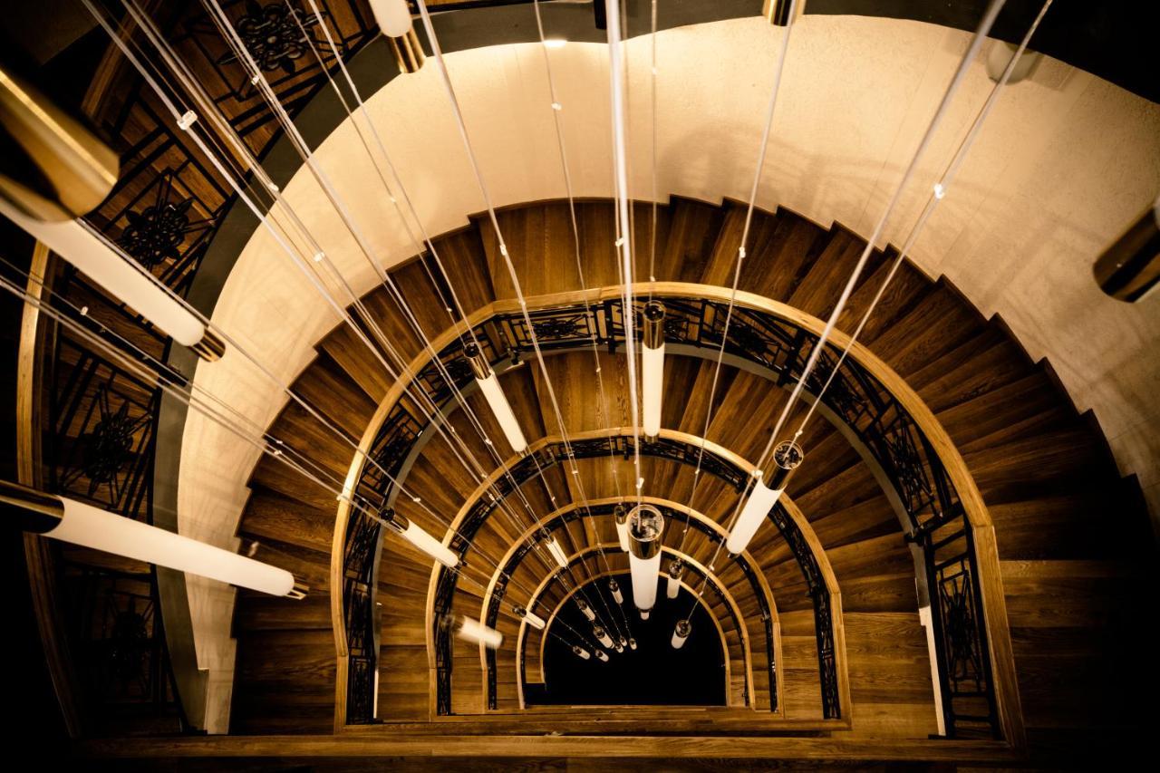 Caspian Riviera Grand Palace Hotel Ακτάου Εξωτερικό φωτογραφία The interior of the station